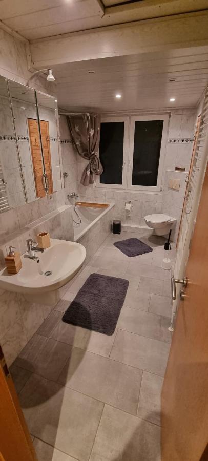 3 Zimmer Ferienwohnung In Jever Buitenkant foto